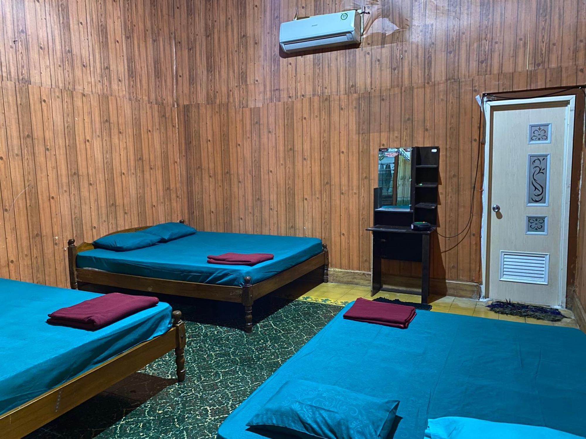Parikesit Guest House Yogyakarta Exterior foto