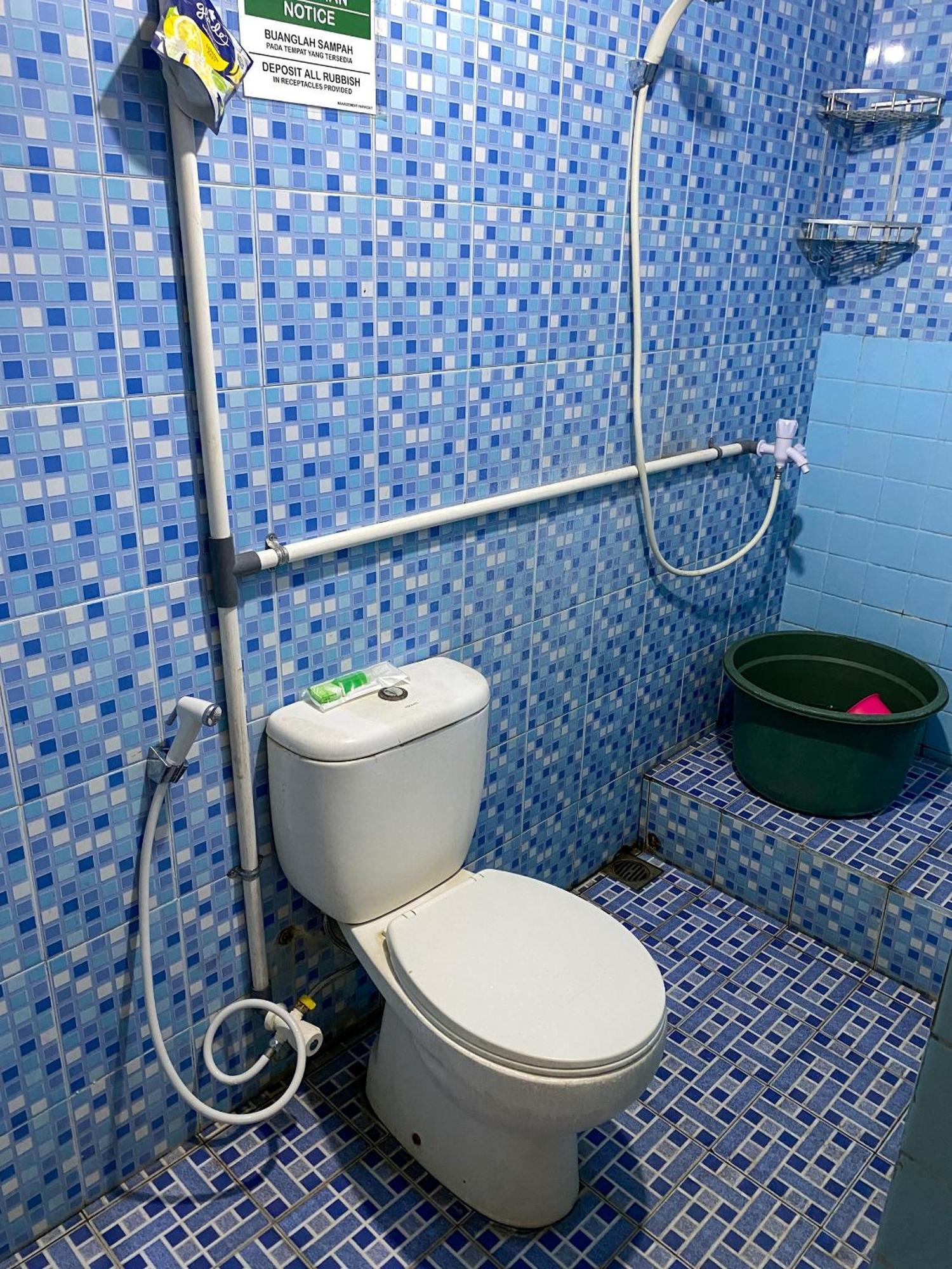 Parikesit Guest House Yogyakarta Exterior foto